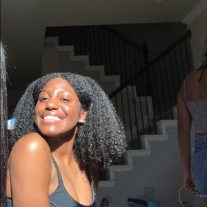 Meet your Posher, Bailey